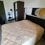 Metropolitan ベッド・アンド・ブレックファスト 4*