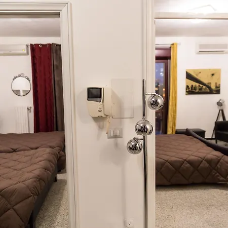 Couette-café Metropolitan 4*