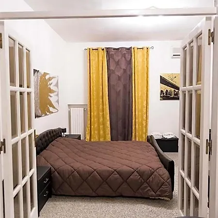 Metropolitan Bed & Breakfast 4*